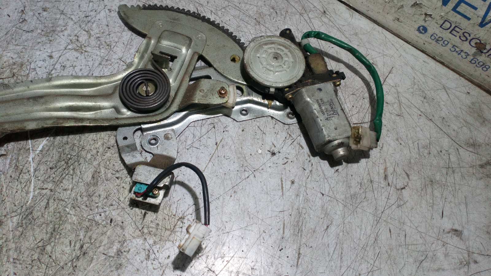 ELEVALUNAS DELANTERO DERECHO MITSUBISHI L 200 (K6/7) - vista 2