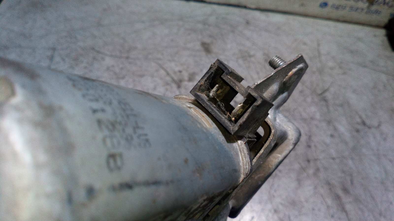 ELEVALUNAS DELANTERO DERECHO PEUGEOT 205 BERLINA - vista 2