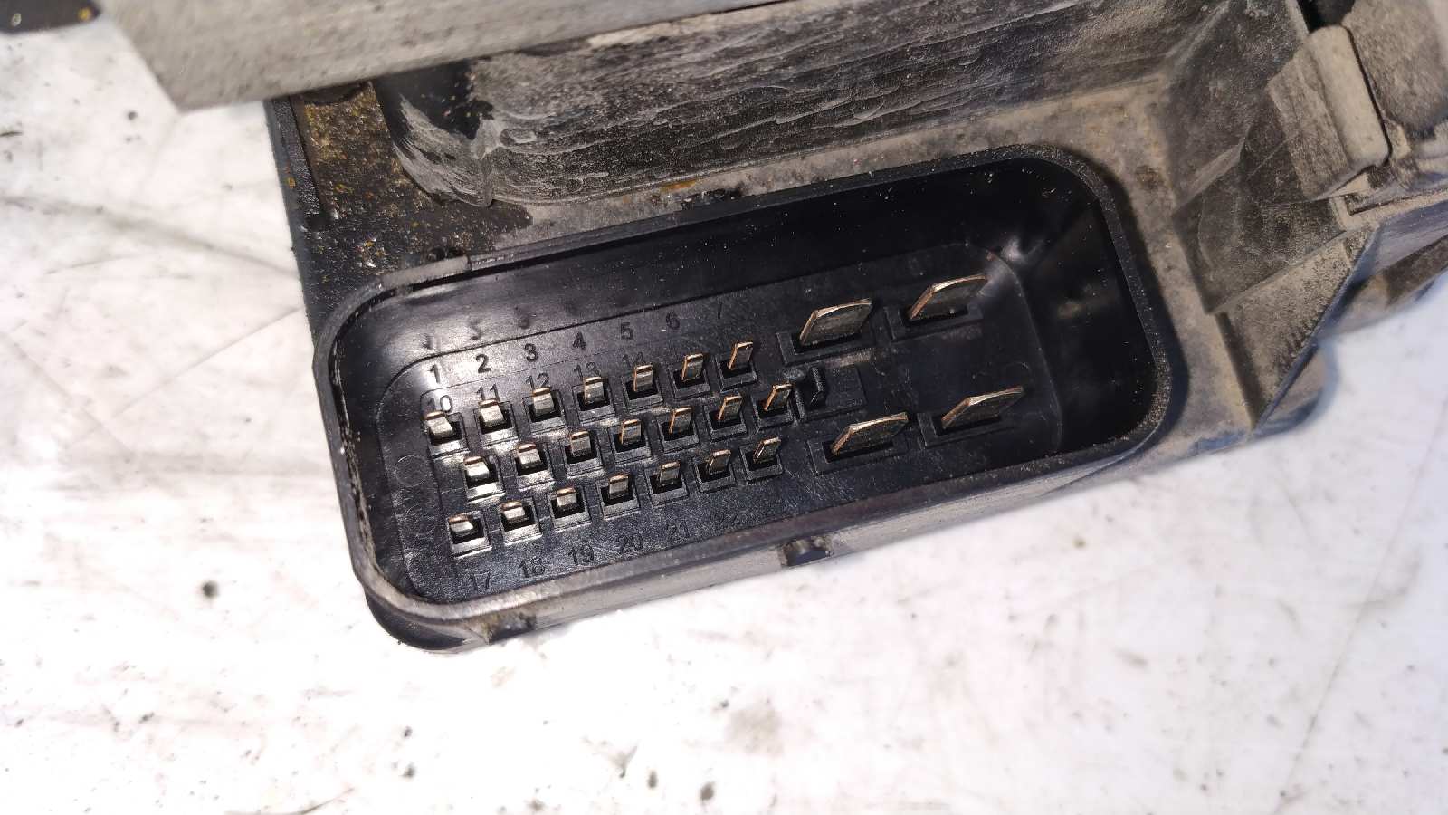 ABS VOLKSWAGEN GOLF IV BERLINA (1J1) - vista 6