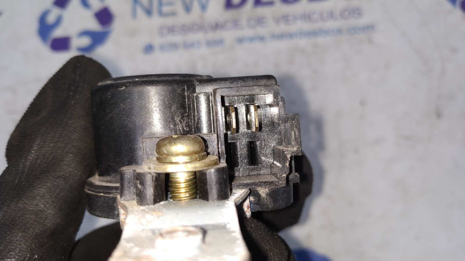 MOTOR CIERRE CENTRALIZADO DELANTERO DERECHO MITSUBISHI MONTERO (V20/V40) - vista 3