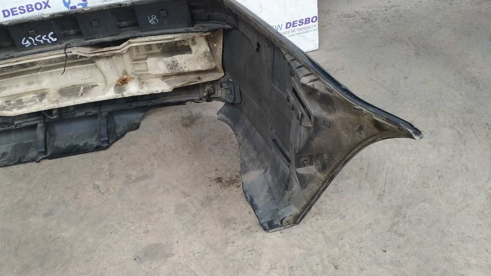 PARAGOLPES TRASERO BMW SERIE 3 BERLINA (E46) - vista 2