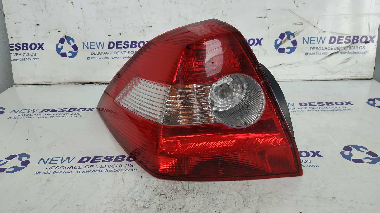 PILOTO TRASERO IZQUIERDO RENAULT MEGANE II BERLINA 5P