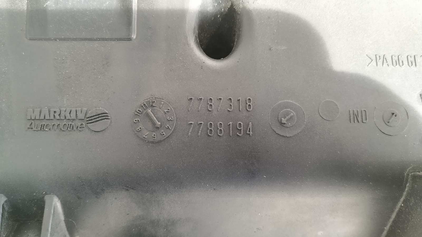 COLECTOR ADMISION BMW SERIE 1 BERLINA (E81/E87) - vista 5