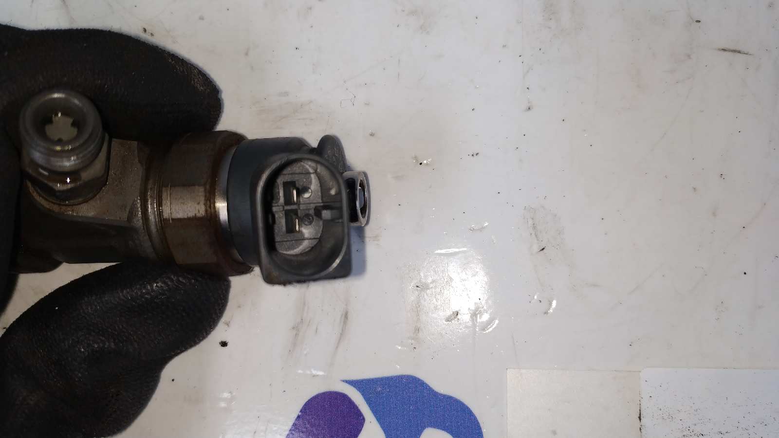 INYECTOR BMW SERIE 1 BERLINA (E81/E87) - vista 3