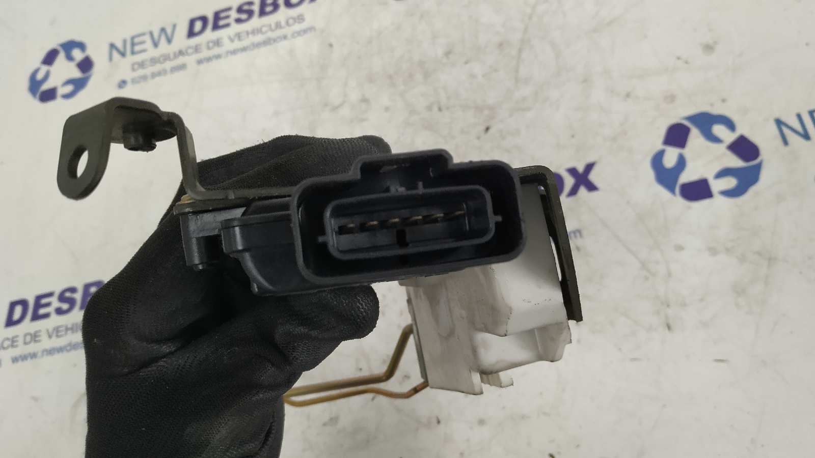 CERRADURA PUERTA DELANTERA DERECHA SUZUKI IGNIS RM (MH) - vista 2