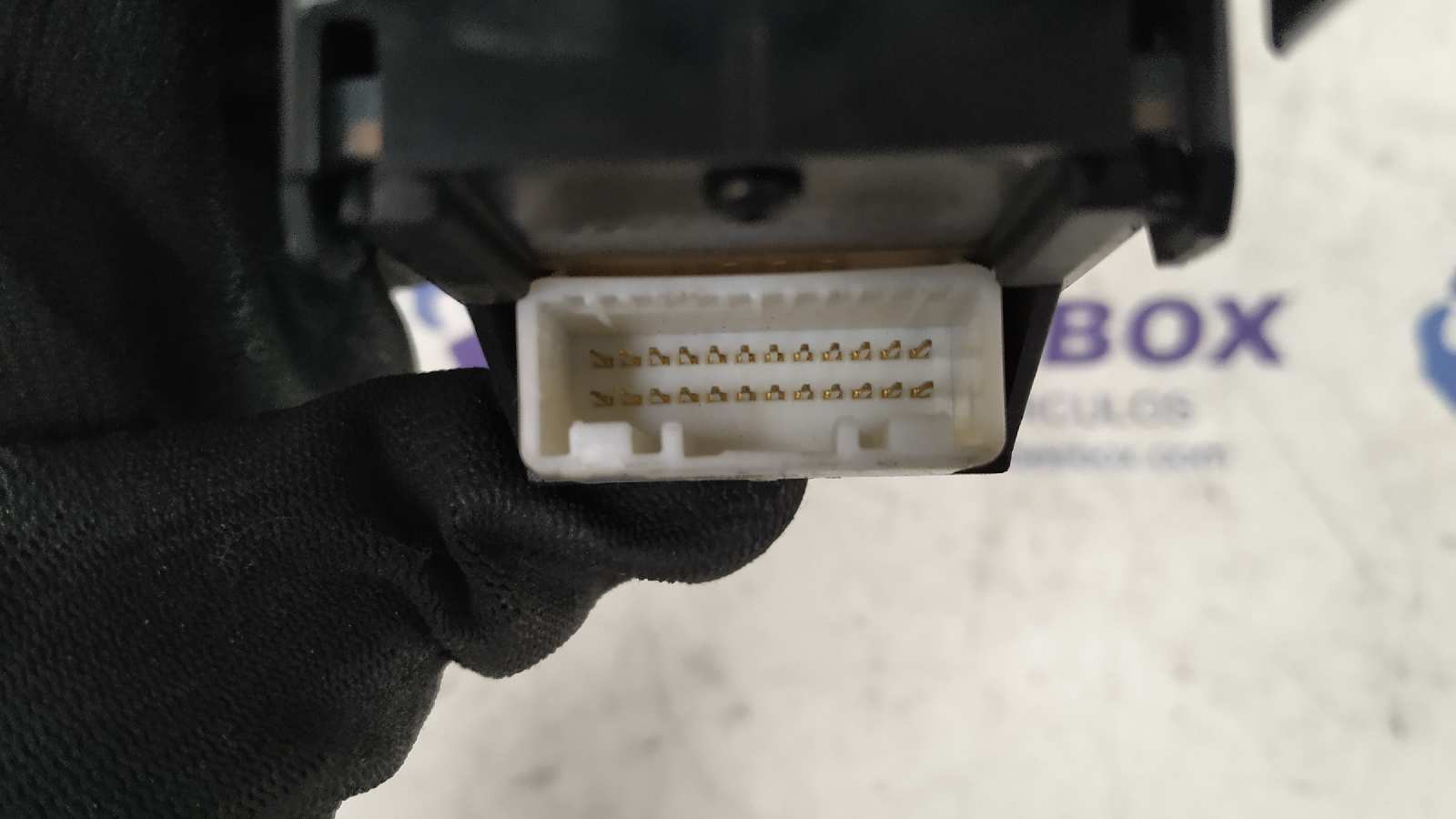 MANDO ELEVALUNAS DELANTERO IZQUIERDO TOYOTA COROLLA VERSO (R1) - vista 2