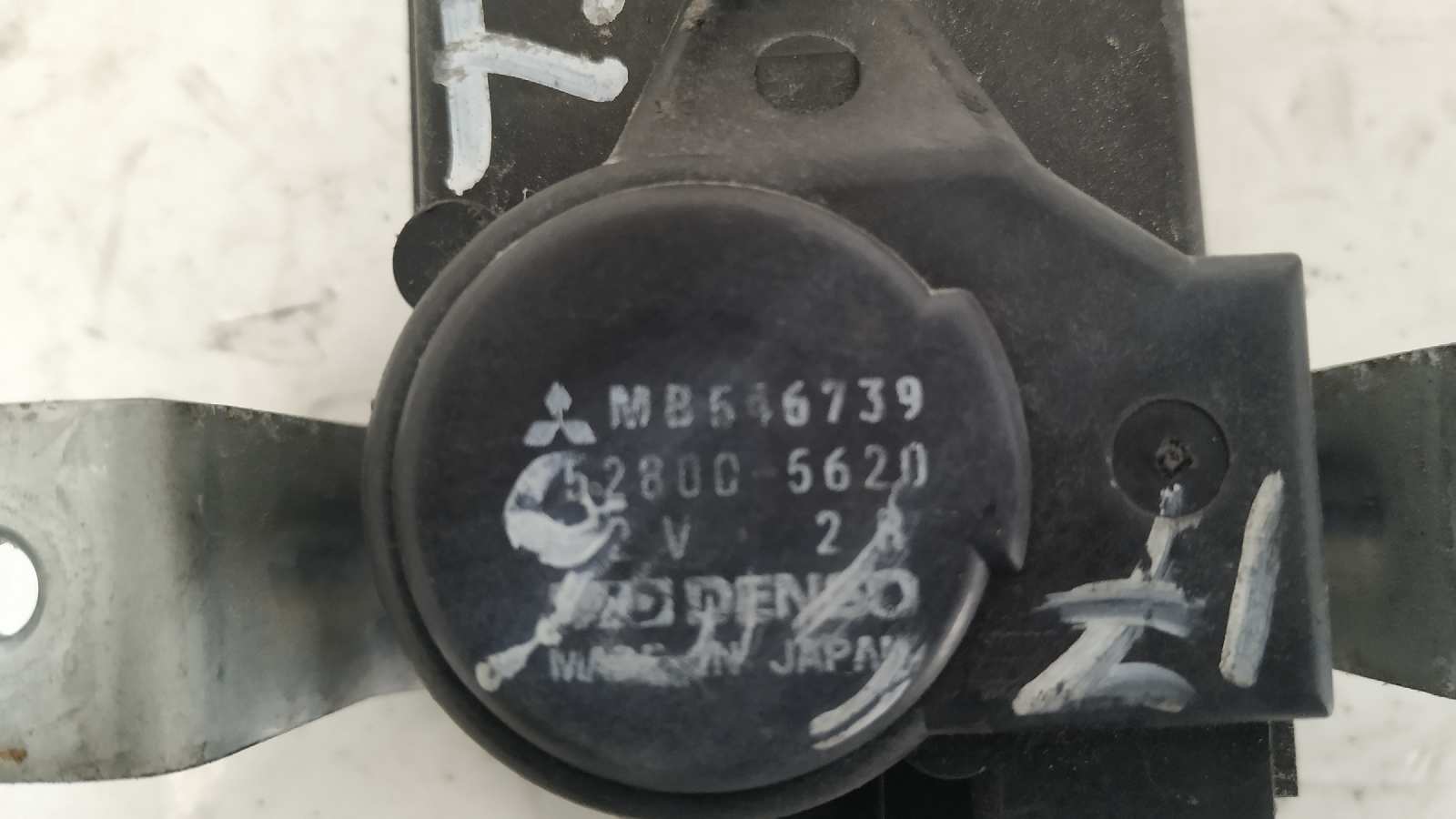 CERRADURA PUERTA TRASERA IZQUIERDA MITSUBISHI SPACE WAGON (N30/N40) - vista 7