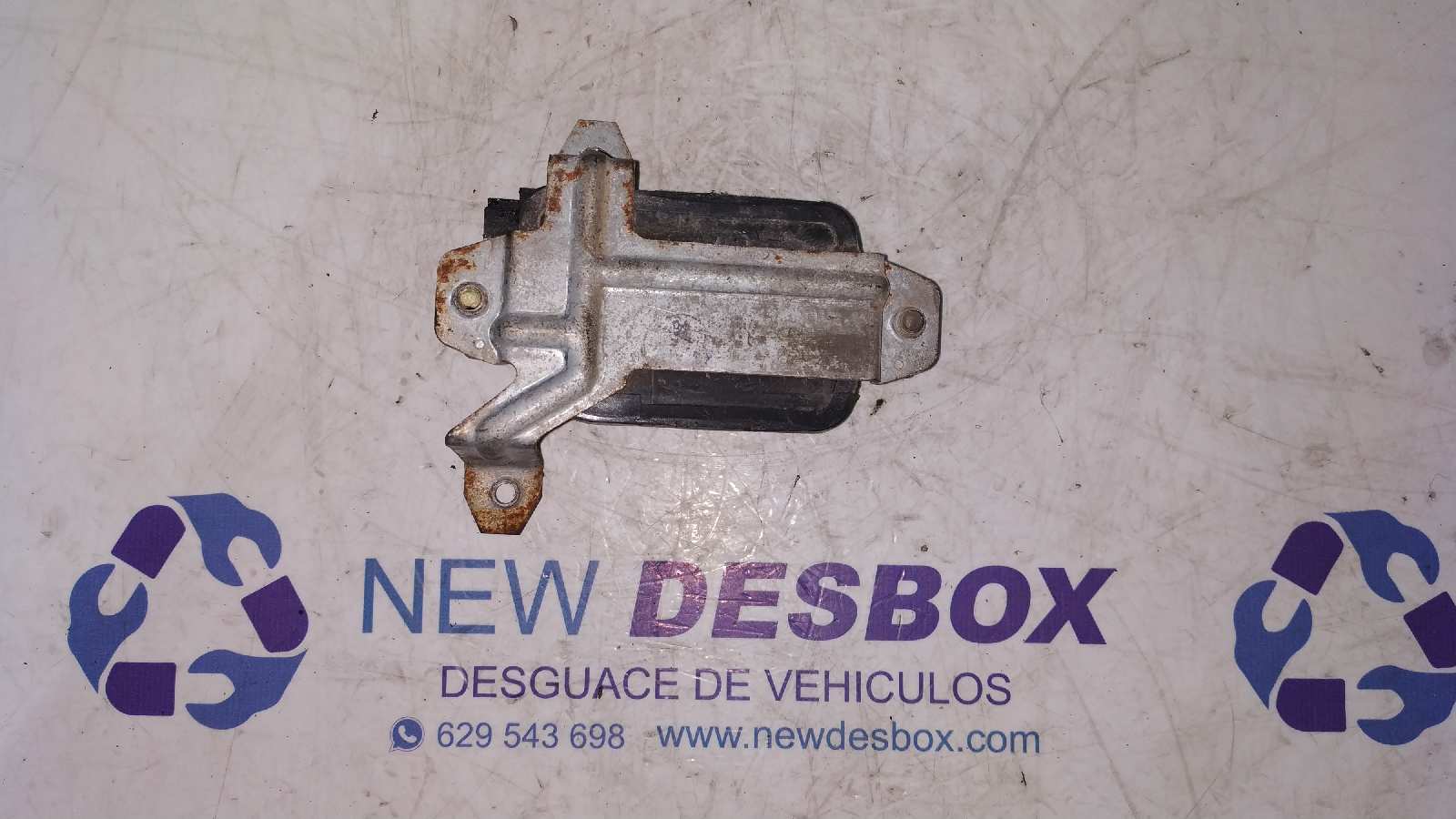 CERRADURA PUERTA TRASERA DERECHA MITSUBISHI MONTERO (V20/V40) - vista 7