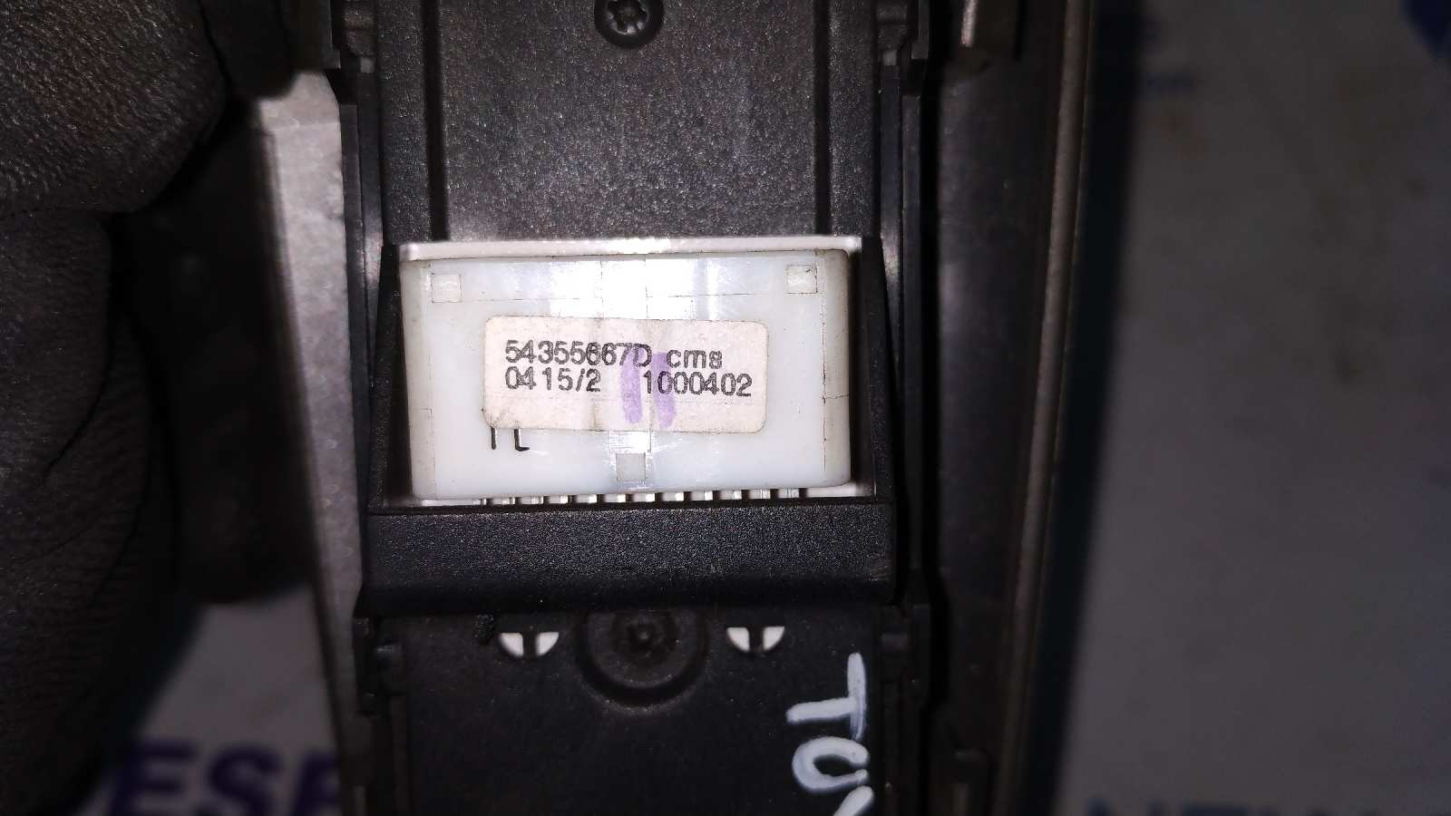 MANDO ELEVALUNAS DELANTERO IZQUIERDO TOYOTA COROLLA (E12) - vista 5