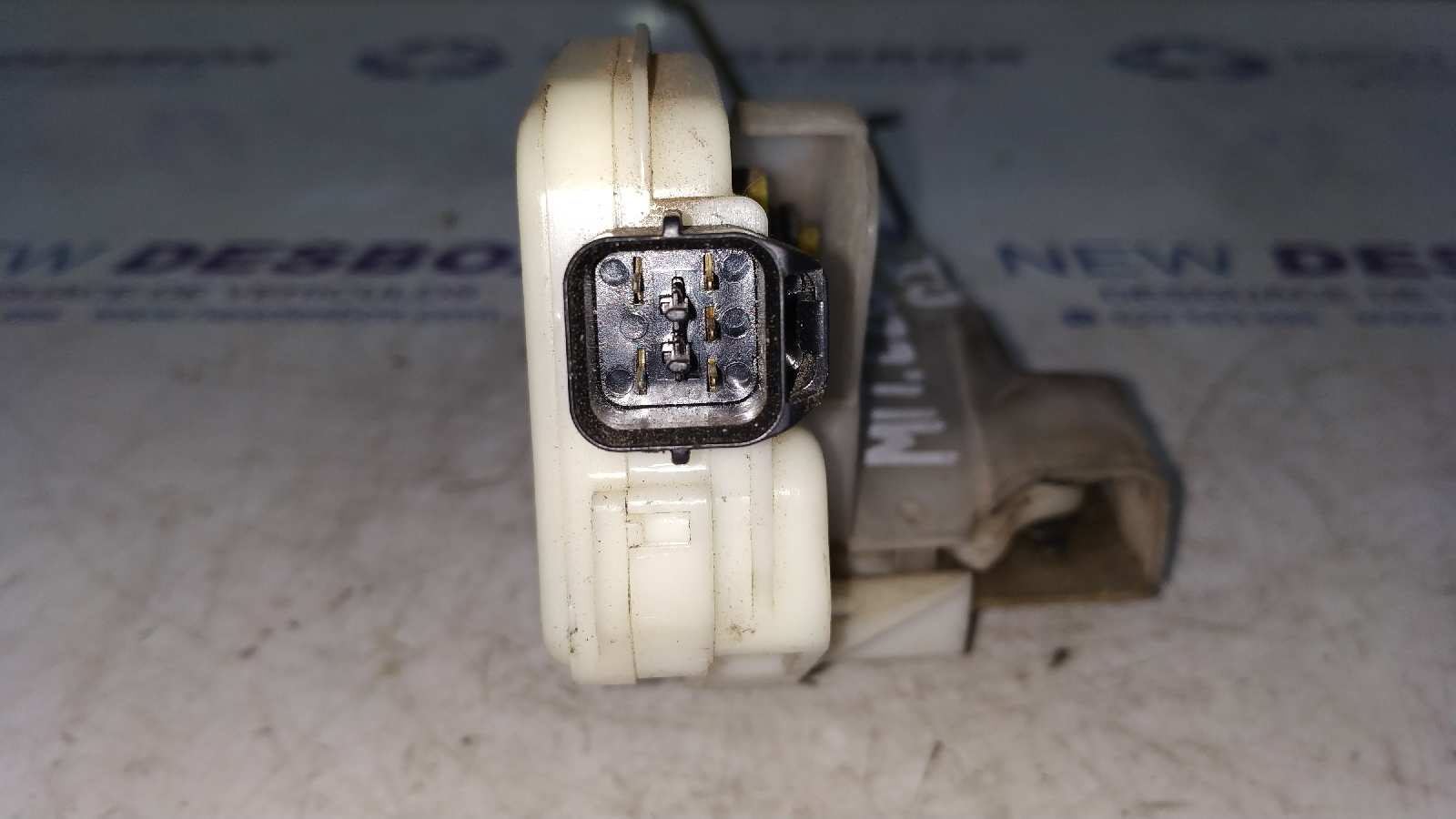 CERRADURA PUERTA DELANTERA IZQUIERDA MITSUBISHI L 200 (K60T) - vista 4