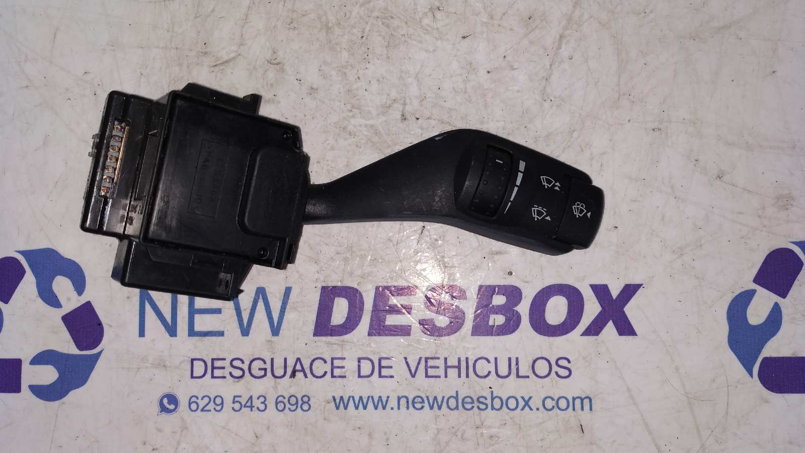 MANDO LIMPIA FORD FOCUS BERLINA (CAP)