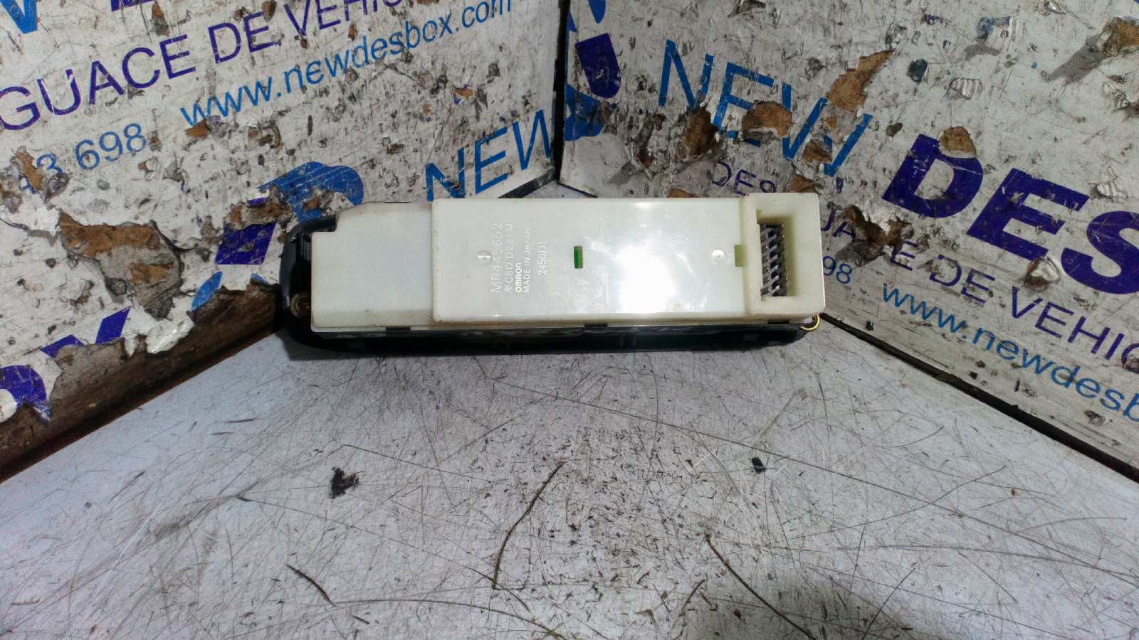 MANDO ELEVALUNAS DELANTERO IZQUIERDO MITSUBISHI MONTERO PININ (H60/H70) - vista 3