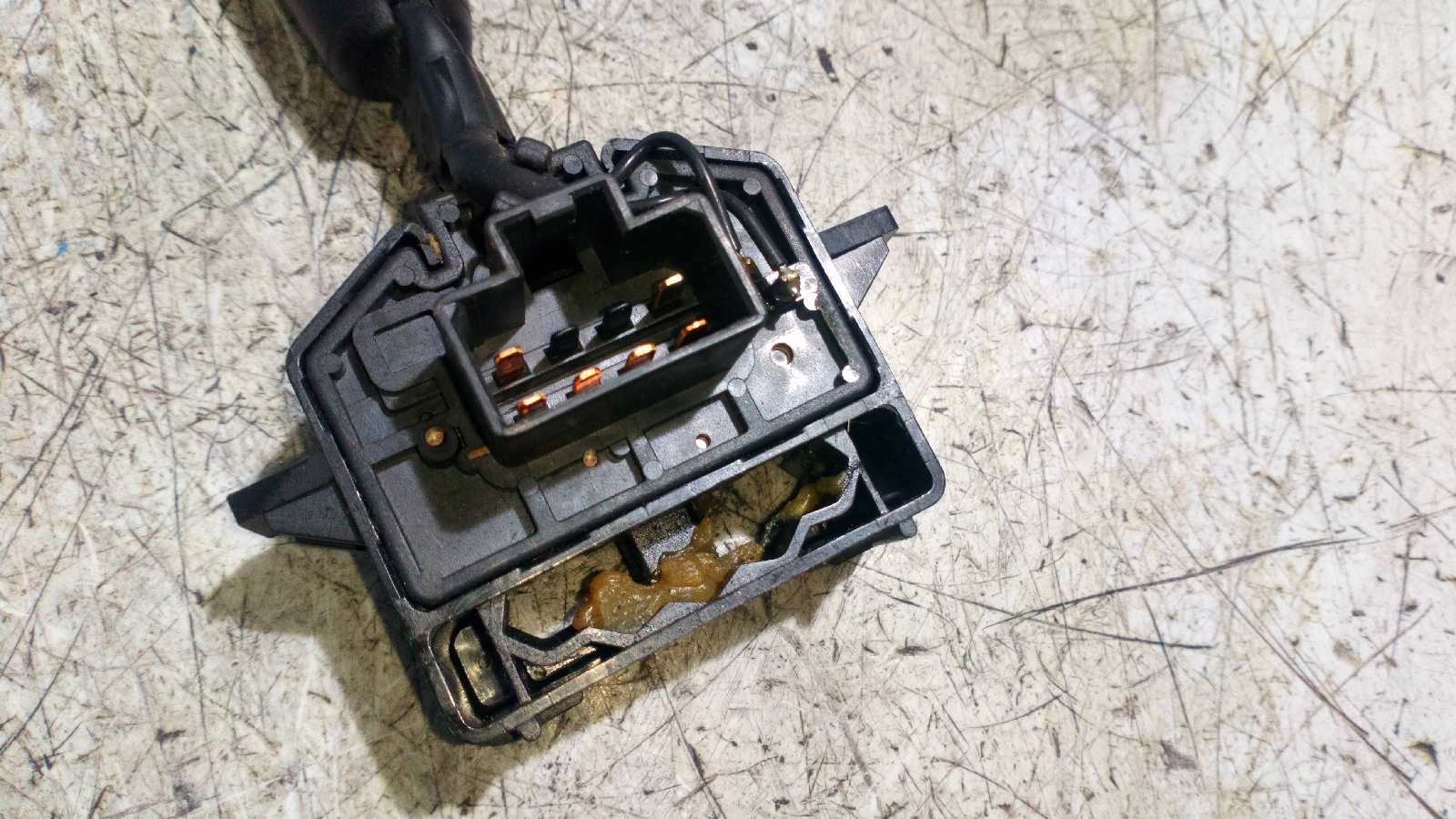 MANDO LIMPIA NISSAN CABSTAR - vista 2