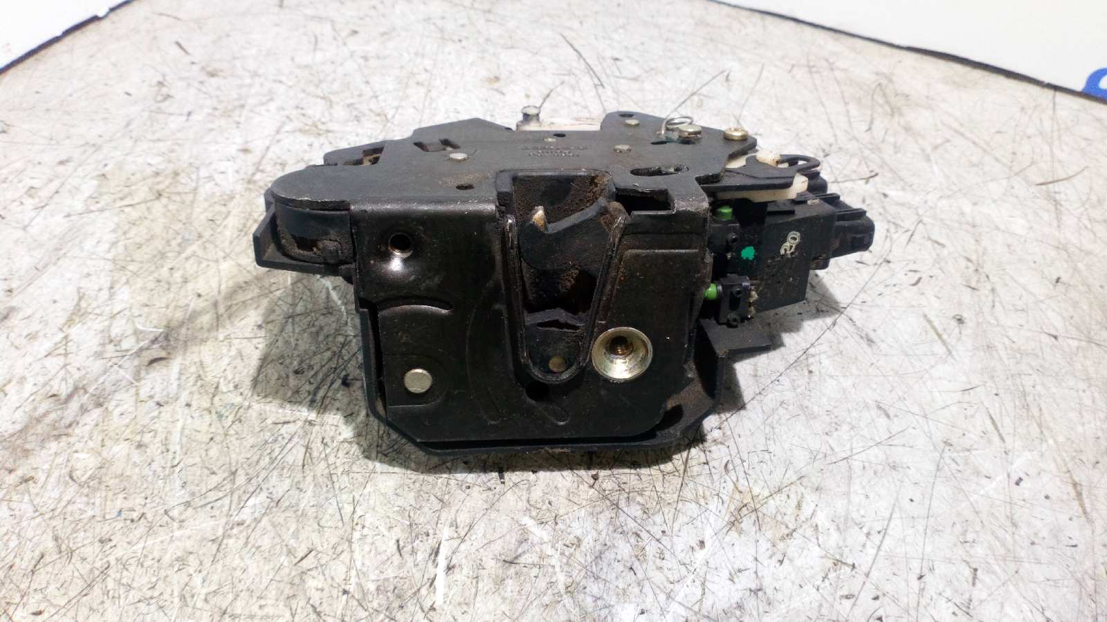 CERRADURA PUERTA TRASERA IZQUIERDA VOLVO V70 FAMILIAR - vista 2