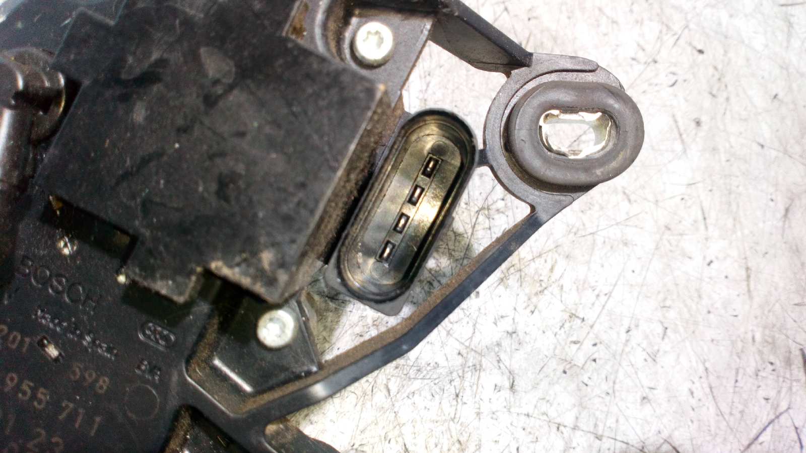 MOTOR LIMPIA TRASERO VOLKSWAGEN TOURAN (1T2) - vista 3