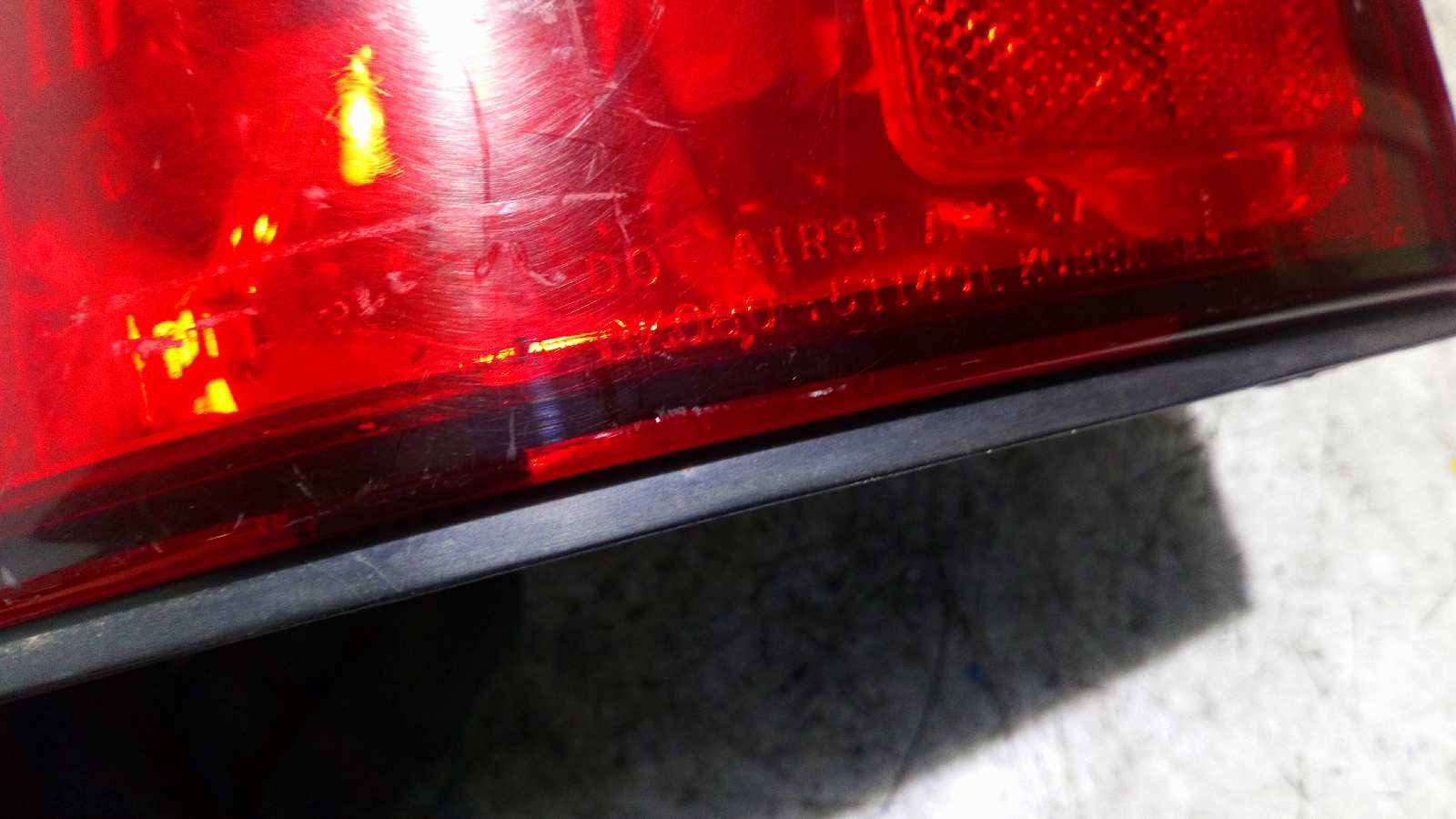 PILOTO TRASERO IZQUIERDO KIA SPORTAGE - vista 3