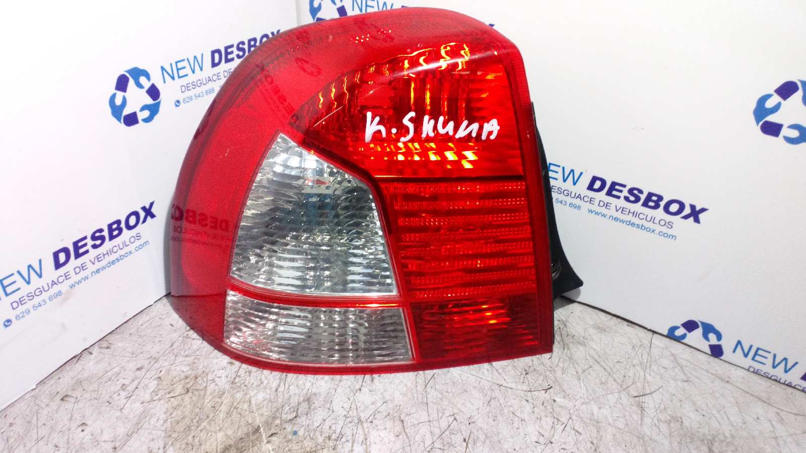 PILOTO TRASERO IZQUIERDO KIA SHUMA II