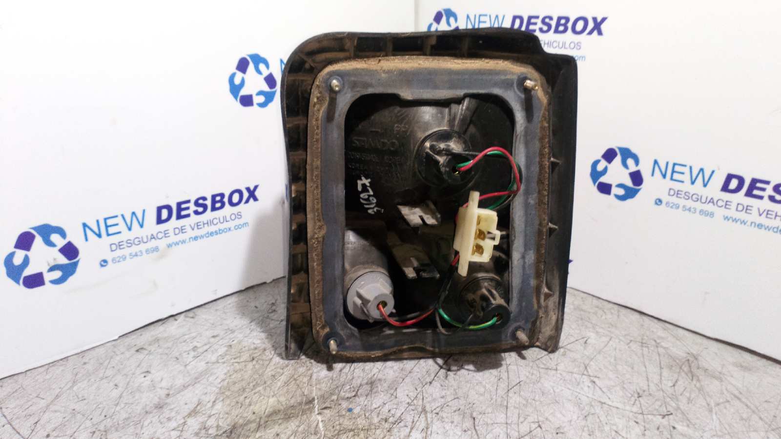 PILOTO TRASERO IZQUIERDO KIA PRIDE - vista 2