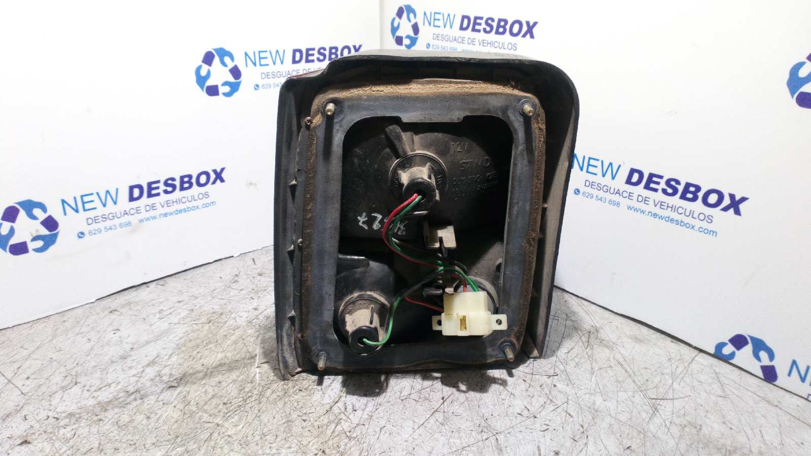 PILOTO TRASERO DERECHO KIA PRIDE - vista 2