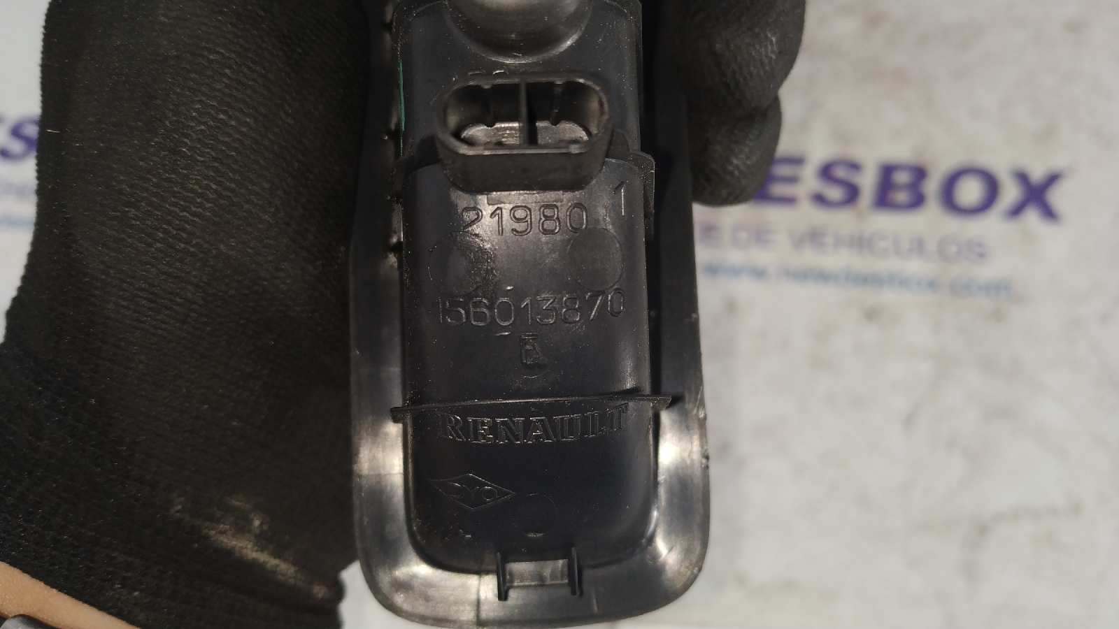 MANDO ELEVALUNAS TRASERO DERECHO RENAULT MEGANE II BERLINA 3P - vista 4