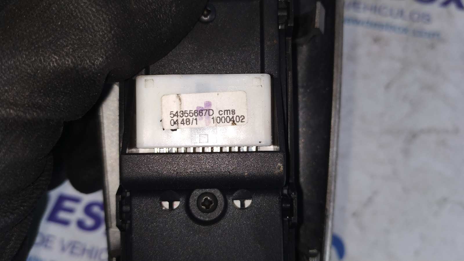 MANDO ELEVALUNAS DELANTERO IZQUIERDO TOYOTA COROLLA (E12) - vista 5