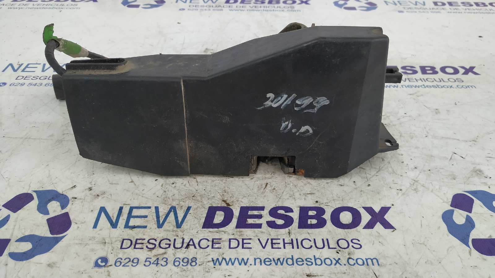 CERRADURA PUERTA DELANTERA DERECHA FORD ESCORT BERL./TURNIER - vista 4