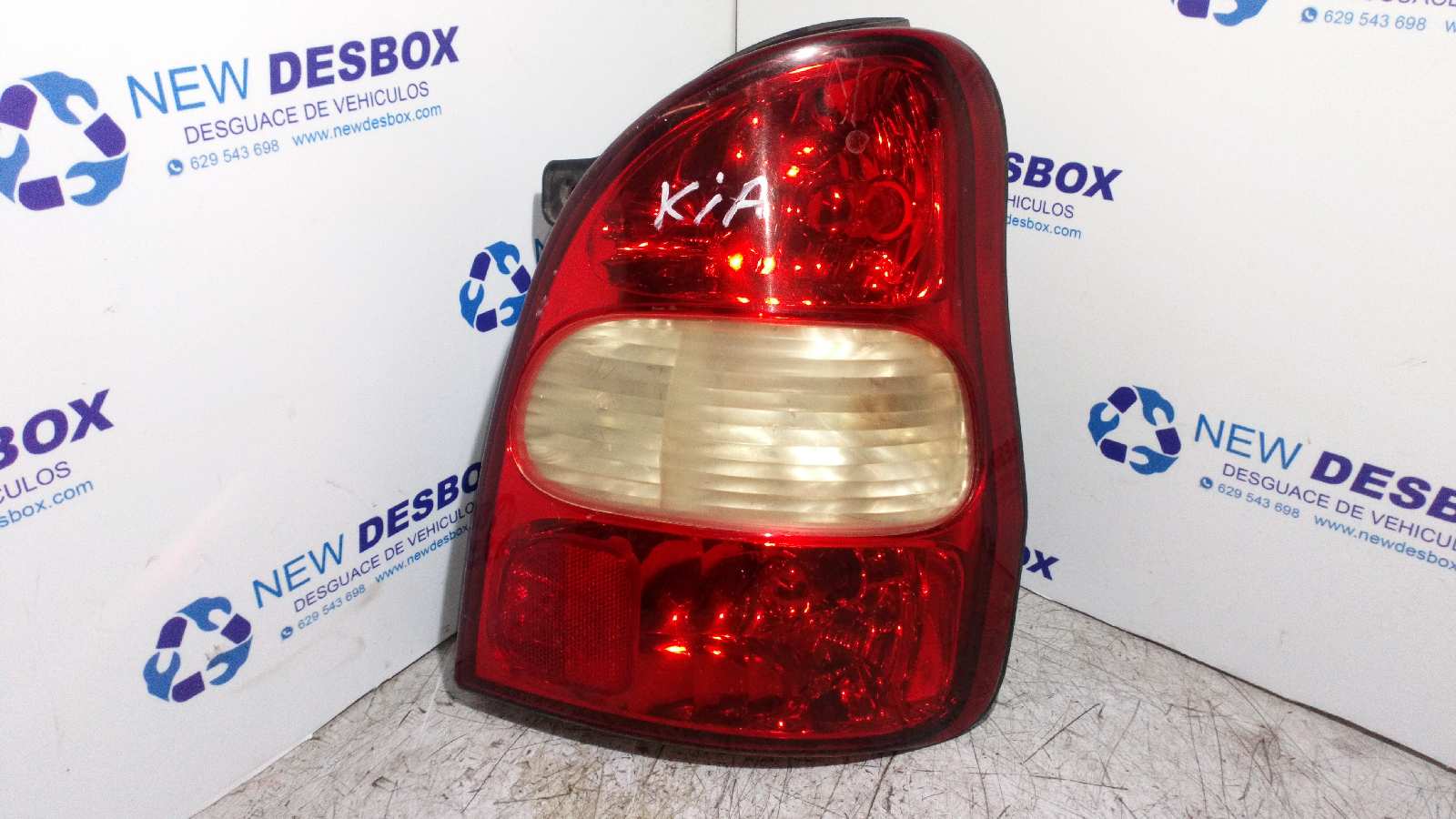 PILOTO TRASERO DERECHO KIA CARNIVAL 2.9