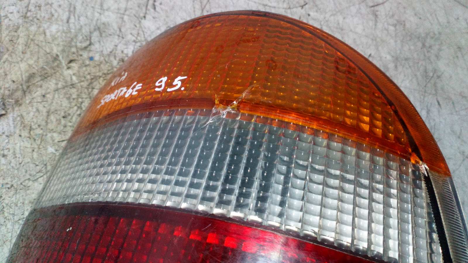 PILOTO TRASERO DERECHO KIA SPORTAGE 2.0 - vista 2