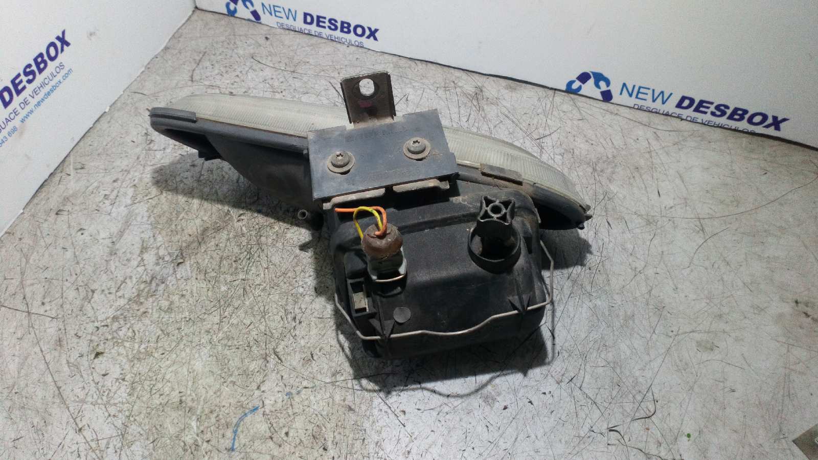 FARO ANTINIEBLA IZQUIERDO PEUGEOT 406 BERLINA (S1/S2) - vista 2