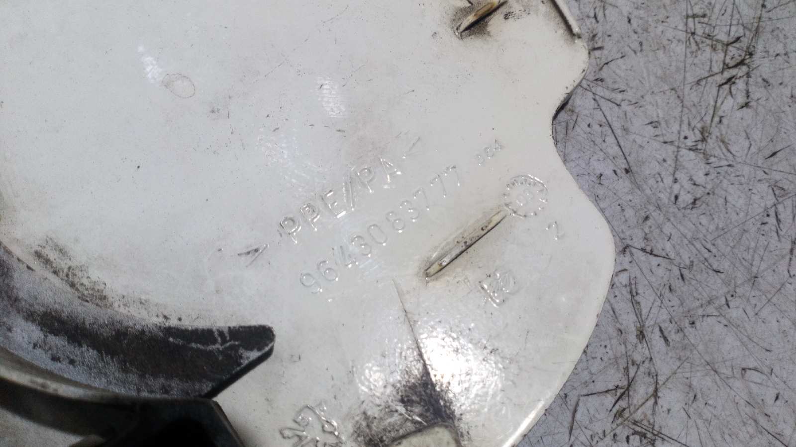 TAPA EXTERIOR COMBUSTIBLE PEUGEOT 307 (S1) - vista 3