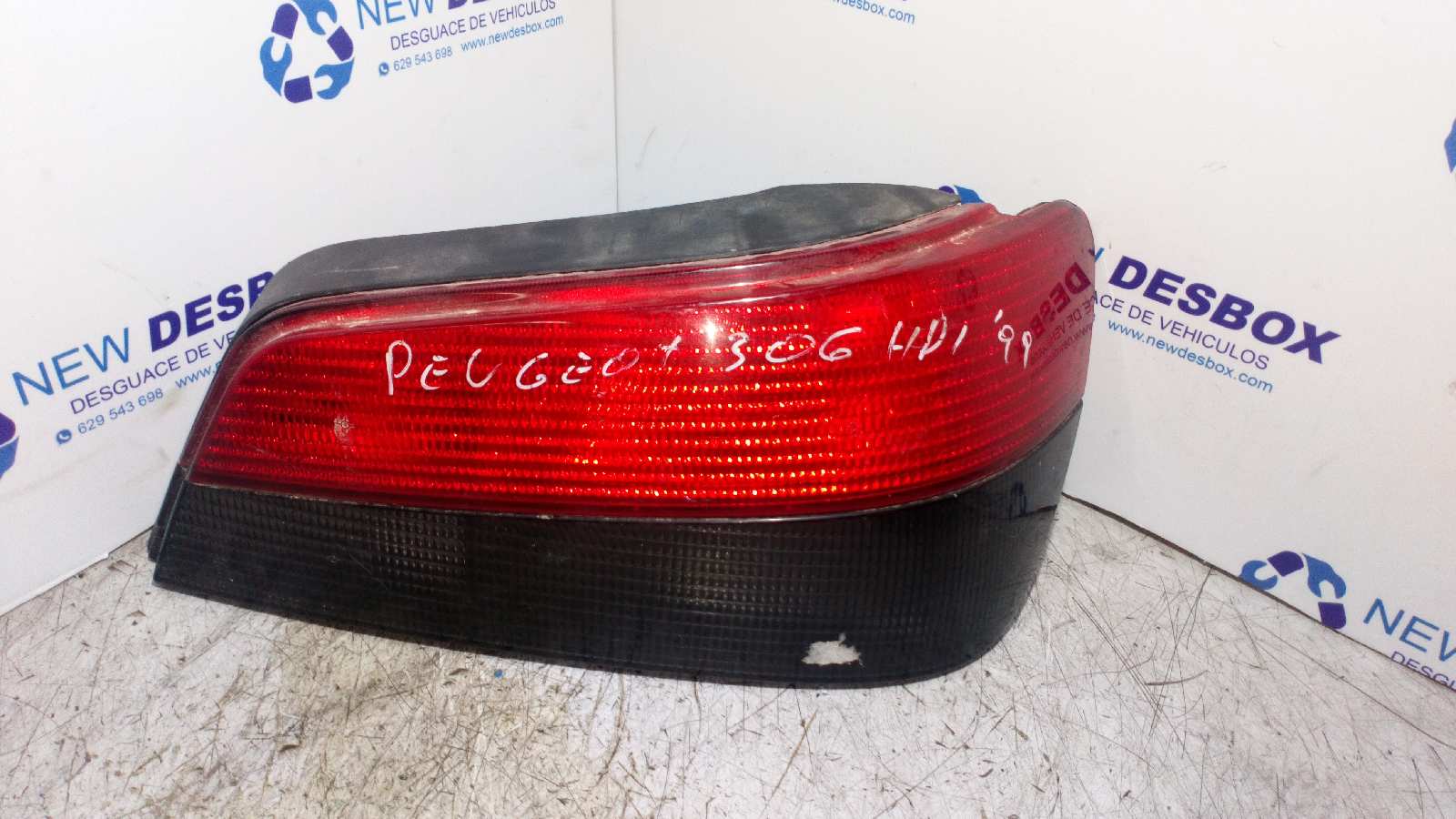 PILOTO TRASERO DERECHO PEUGEOT 306 BERLINA 3/5 PUERTAS (S1)