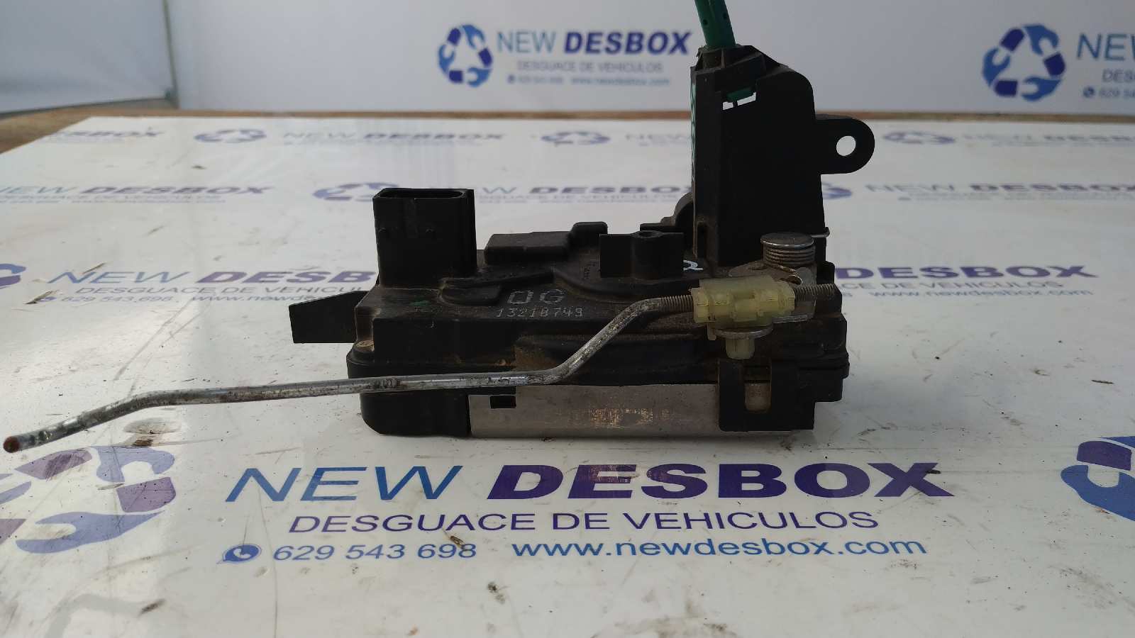 CERRADURA PUERTA DELANTERA DERECHA OPEL ZAFIRA B