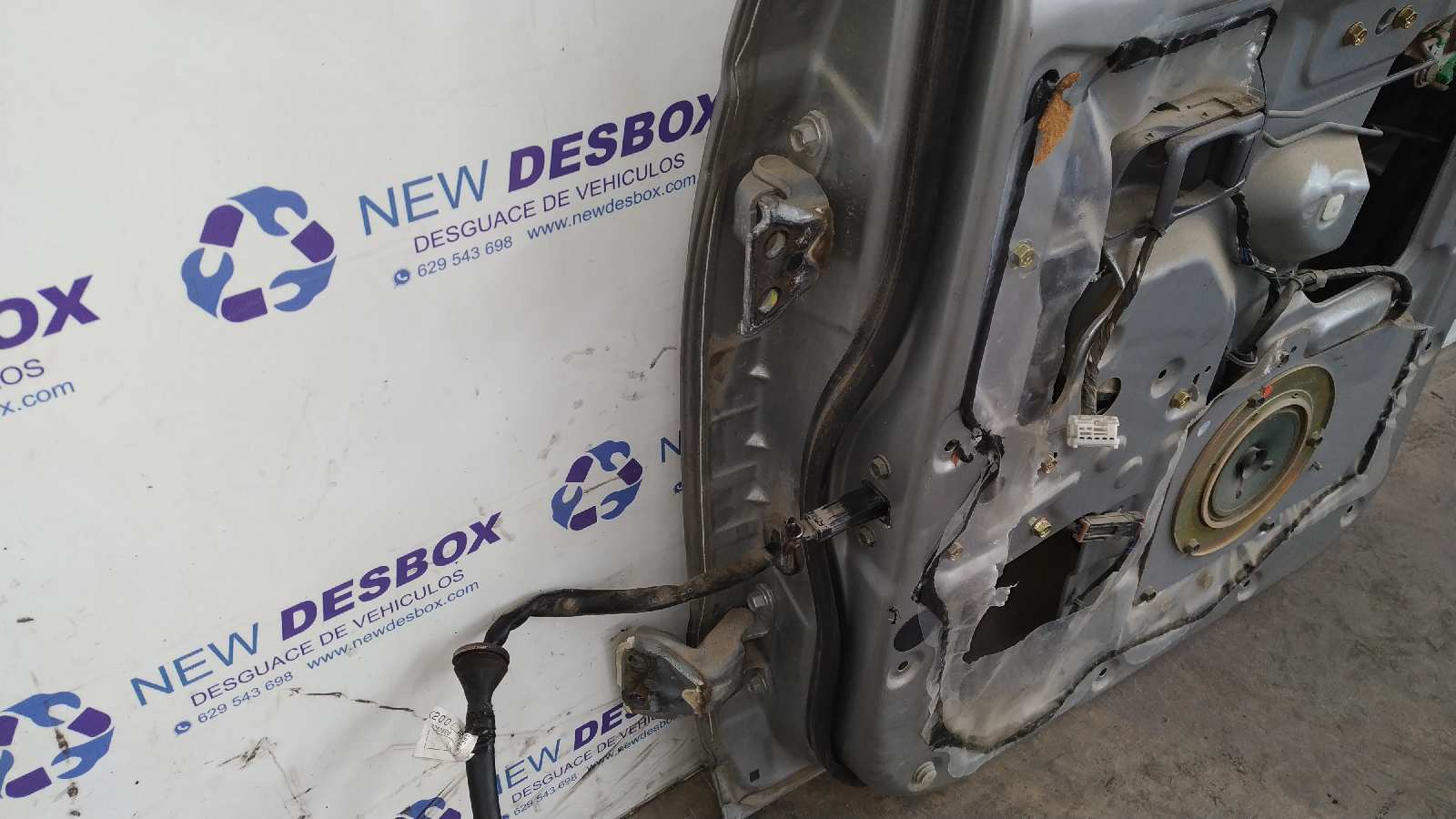 PUERTA TRASERA DERECHA NISSAN PICK-UP (D22) - vista 2
