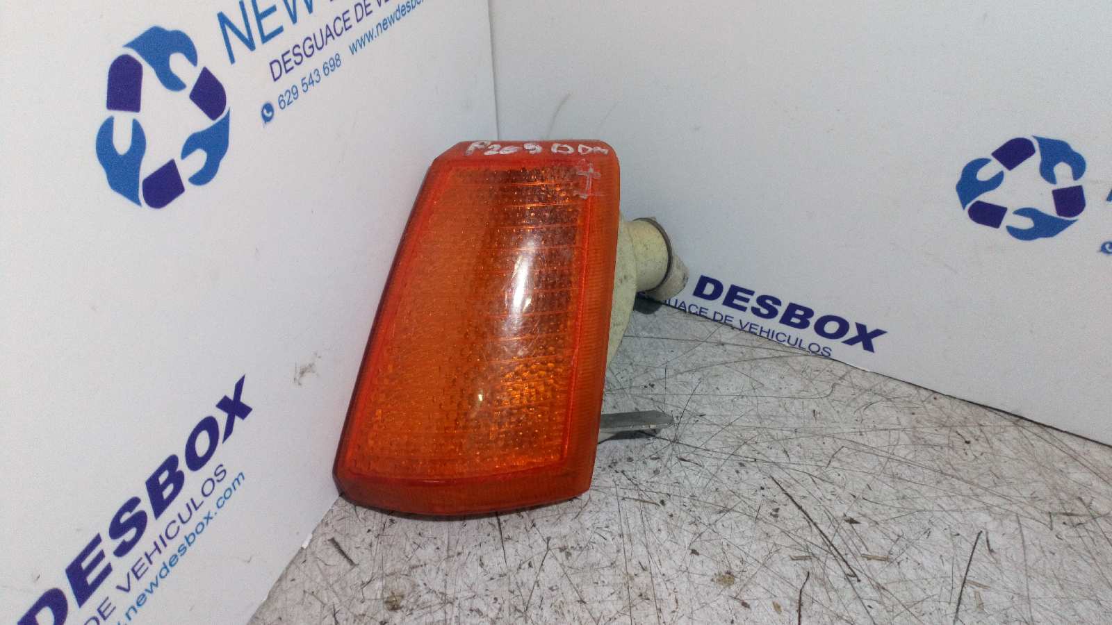 PILOTO DELANTERO IZQUIERDO PEUGEOT 205 BERLINA