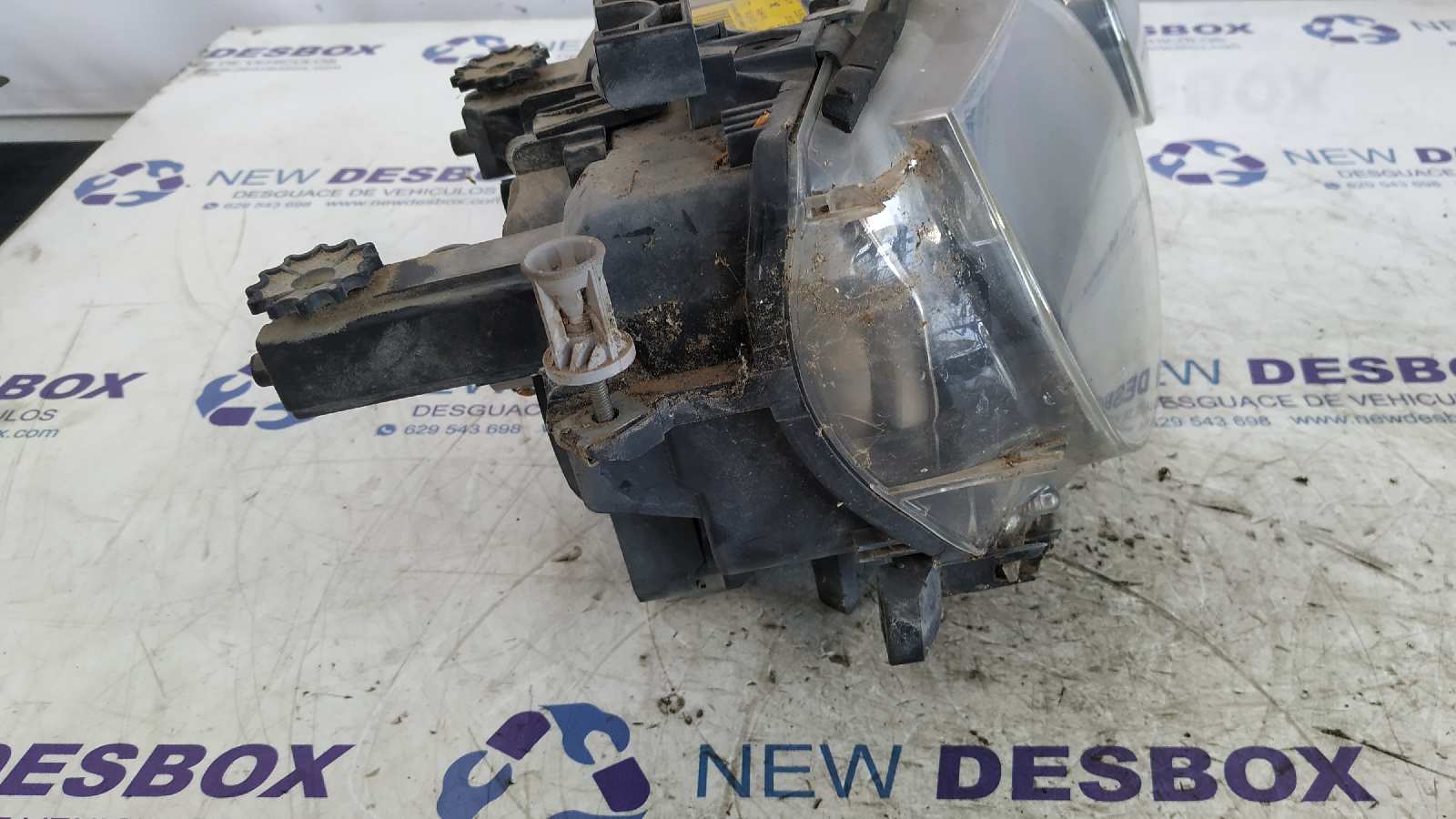 FARO DERECHO BMW SERIE 3 BERLINA (E46) - vista 3