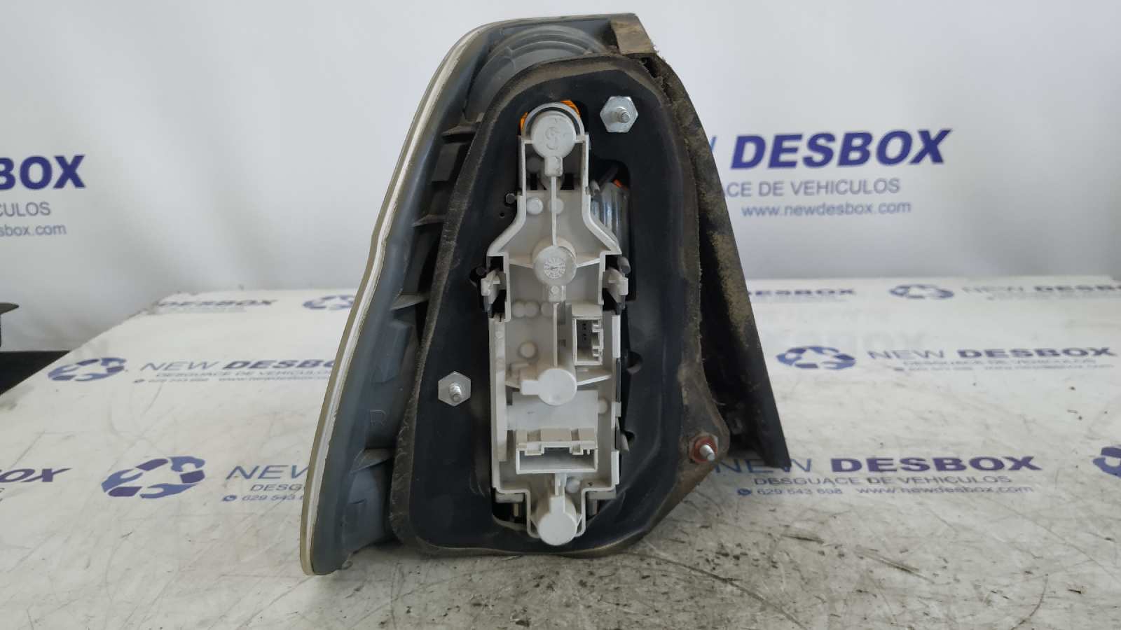 PILOTO TRASERO DERECHO BMW SERIE 3 BERLINA (E46) - vista 6