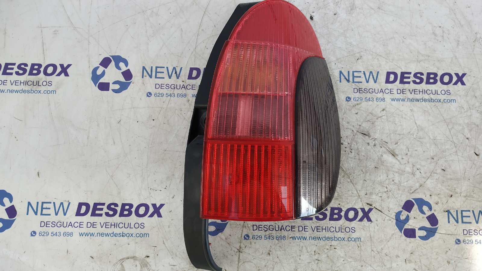 PILOTO TRASERO DERECHO PEUGEOT 306 BREAK