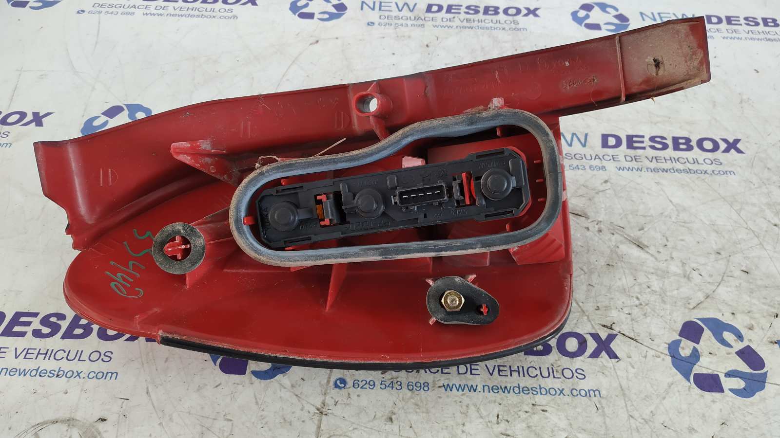 PILOTO TRASERO DERECHO PEUGEOT 306 BREAK - vista 2