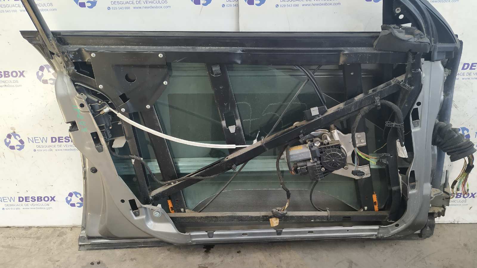 PUERTA DELANTERA IZQUIERDA AUDI A6 BERLINA (4B2) - vista 2