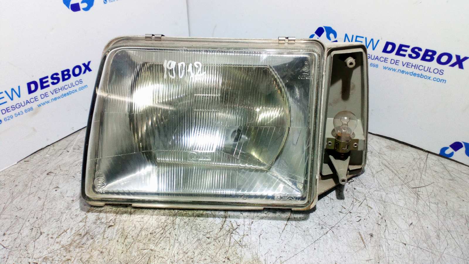 FARO IZQUIERDO SEAT TERRA