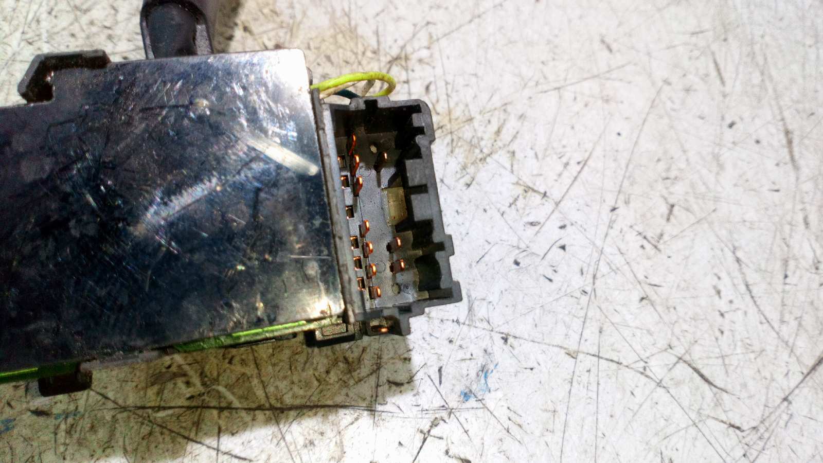 MANDO LIMPIA MITSUBISHI MONTERO (V20/V40) - vista 2