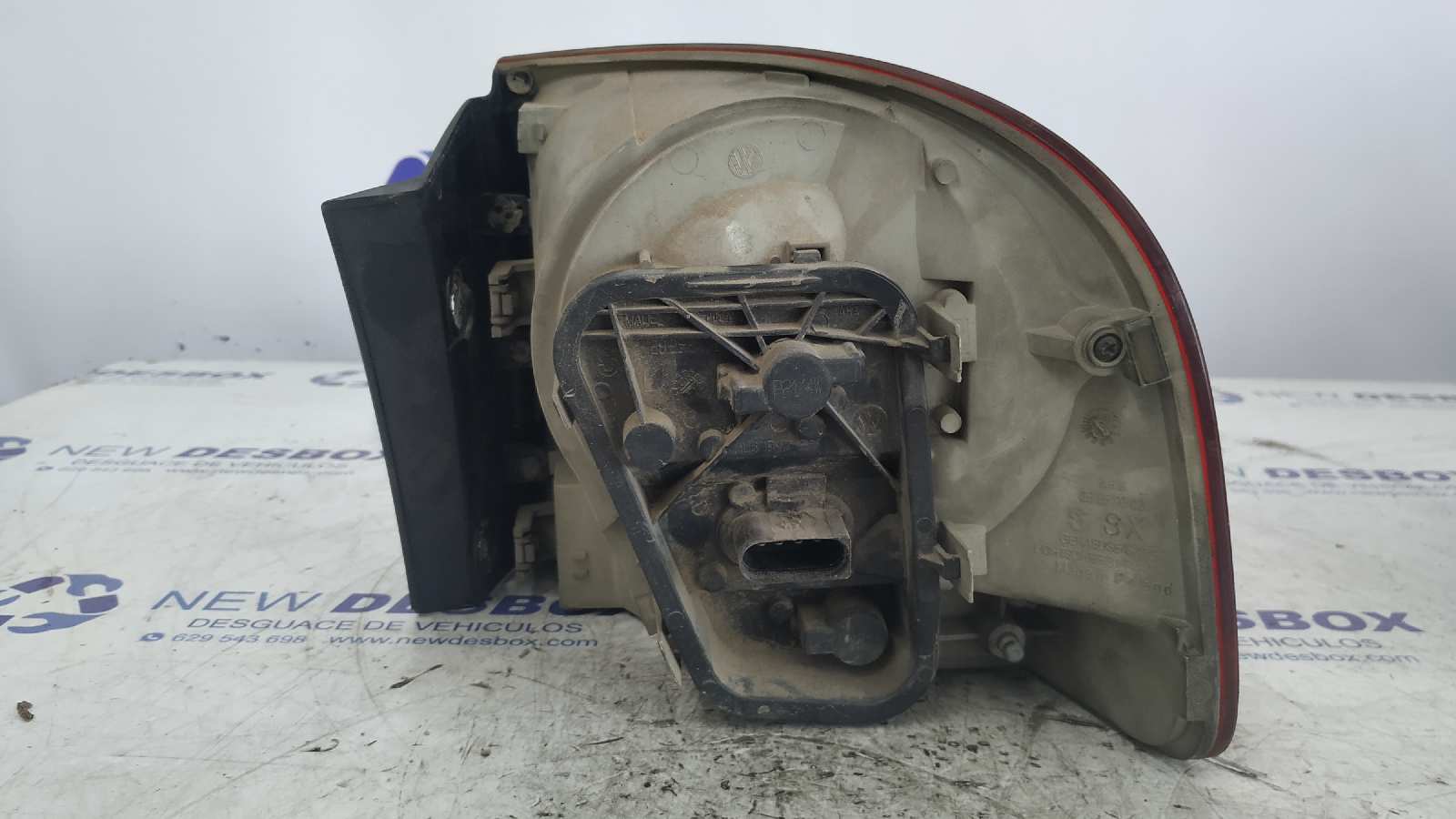 PILOTO TRASERO IZQUIERDO VOLKSWAGEN TOUAREG (7LA) - vista 5