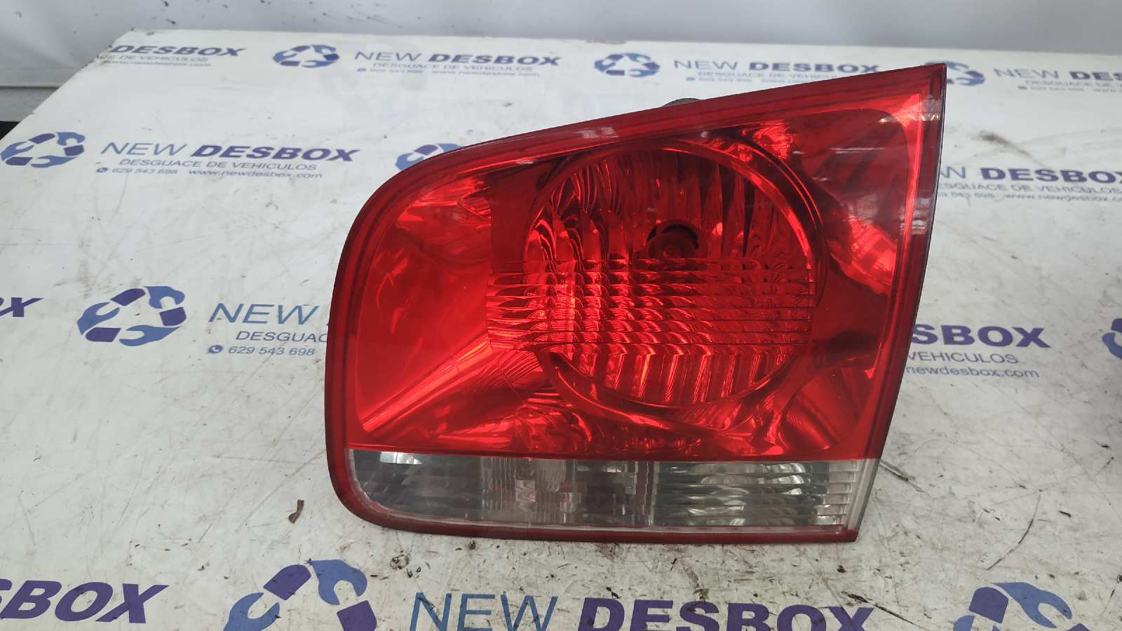 PILOTO PORTON DERECHO VOLKSWAGEN TOUAREG (7LA)