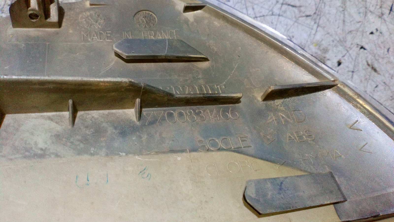 PILOTO DELANTERO IZQUIERDO RENAULT MEGANE I BERLINA HATCHBACK (BA0) - vista 3