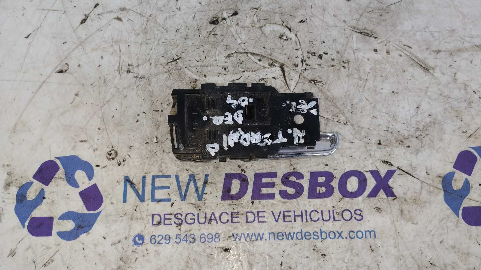 MANETA INTERIOR DELANTERA DERECHA NISSAN TERRANO/TERRANO.II (R20) - vista 4