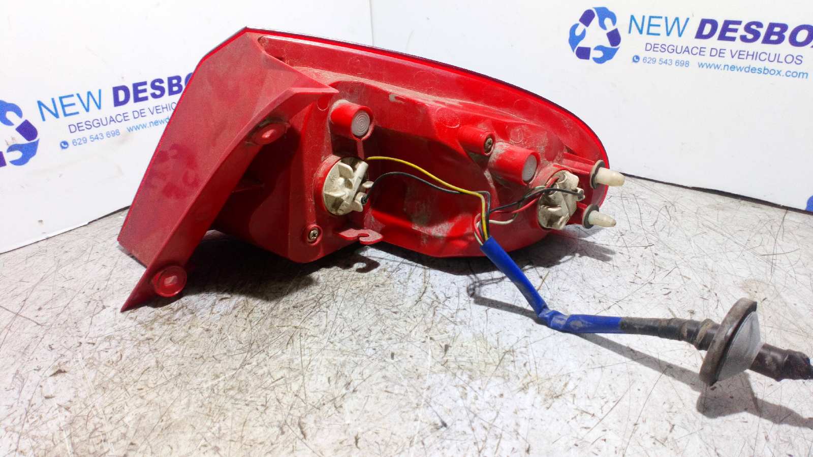 PILOTO TRASERO IZQUIERDO DAEWOO LACETTI 1.6 - vista 2