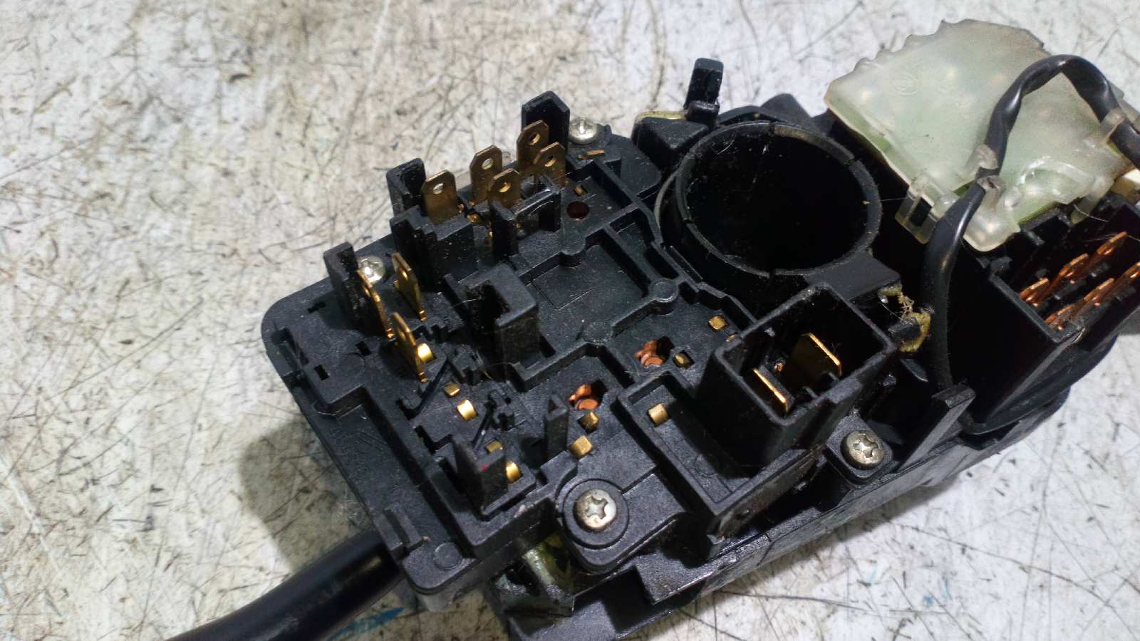 MANDO MULTIFUNCION KIA SPORTAGE - vista 2