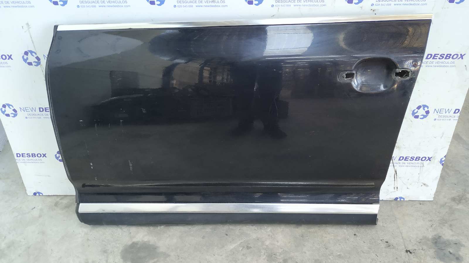 PUERTA DELANTERA IZQUIERDA VOLKSWAGEN TOUAREG (7LA)