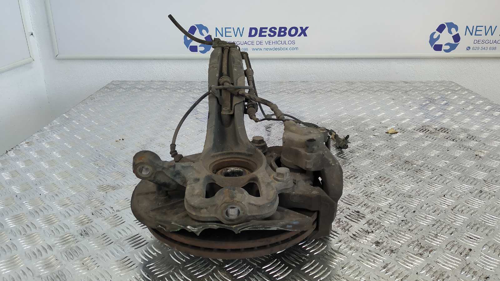 MANGUETA DELANTERA IZQUIERDA VOLKSWAGEN TOUAREG (7LA) - vista 3