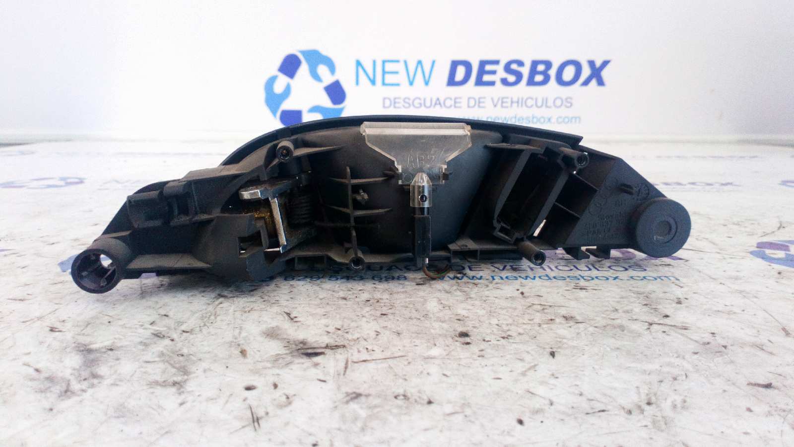 MANETA INTERIOR DELANTERA DERECHA AUDI Q7 (4L) - vista 3